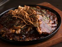 ちゃんぽん麺／イカ／エビ／豚肉／ベーコン／玉子