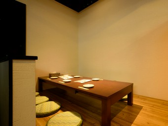 美味しい牡蠣料理を堪能できるコースです！
120分2200円で飲み放題お付けできます！