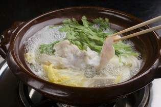 自家製のポン酢が旨みを際立たせる『ふぐちり』