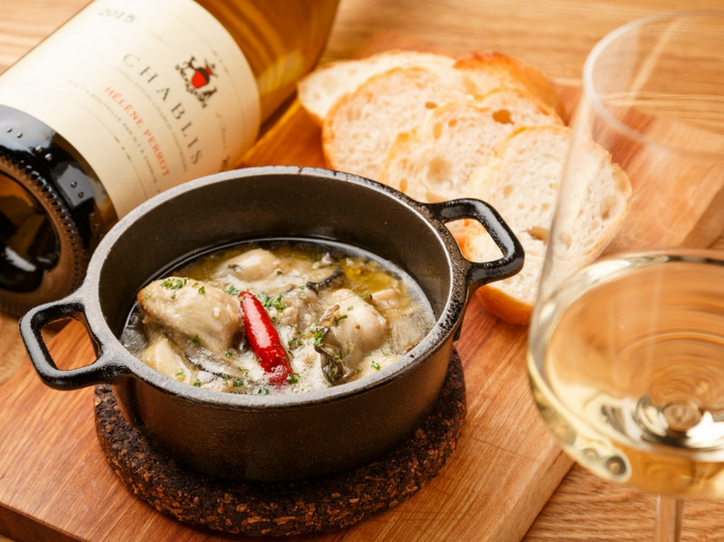 全国から選りすぐりの食材を、腕によりをかけて珠玉の一皿に