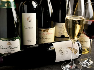 ソムリエがおすすめするワインを、グラス一杯からでも