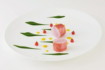 金目鯛のヴァプール クレソンのクーリ サフラン マイクロトマト