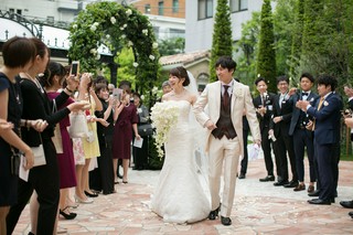 駅近3分の庭付邸宅で星獲得シェフの美食を味わう1日を