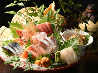 その日のおすすめ鮮魚を盛りだくさん味わえる『函館山』