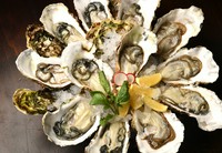 新・函館市場の3大名物!『牡蠣山』