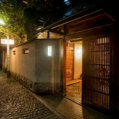 神楽坂の路地裏に佇む、老舗の料亭