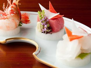 카구라 자카 幸本