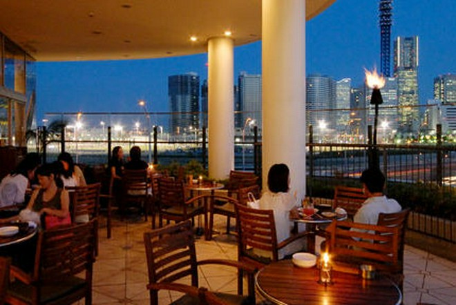 テラス席がある