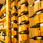 落ち着いた店内には、個室のご用意もあり周りを気にすることなく女子会をお楽しみ頂けます。会話も盛り上がること間違いなしです