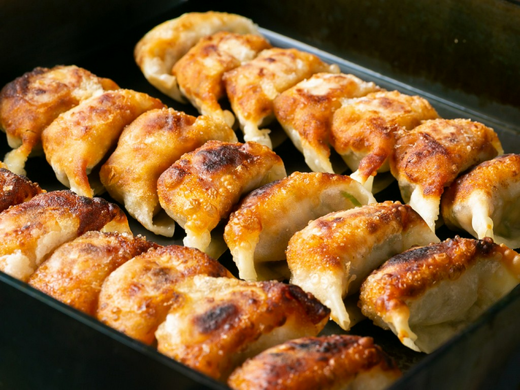 素材に目を向けつくりあげられた餃子