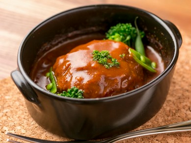 白と赤が6種類ずつ厳選された店主自慢のワイン