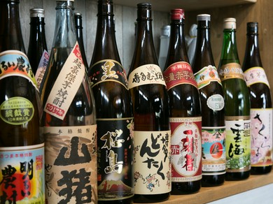 定番ものから限定ものまで約20種の焼酎をラインナップ				