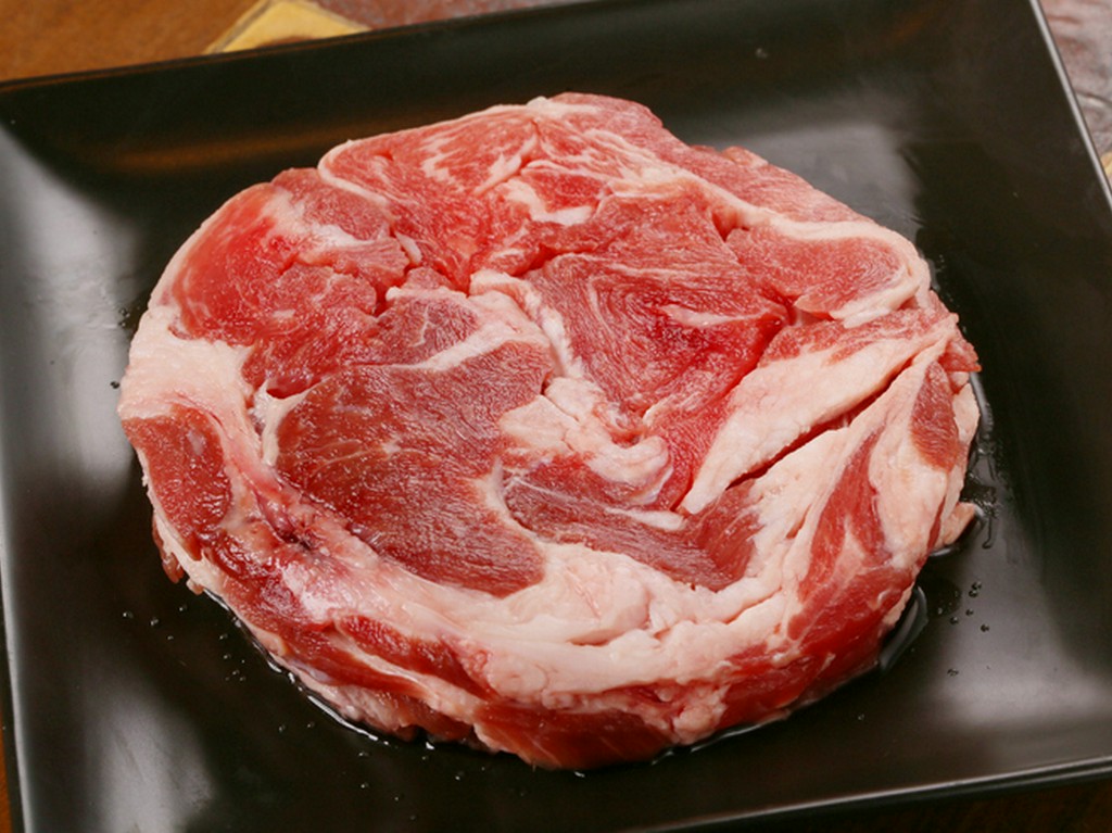 羊肉の風味を味わいたいならこれ！『ロールマトン（200g）』