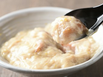 季節によって具材が変わる煮物『里芋の湯葉あんかけ』