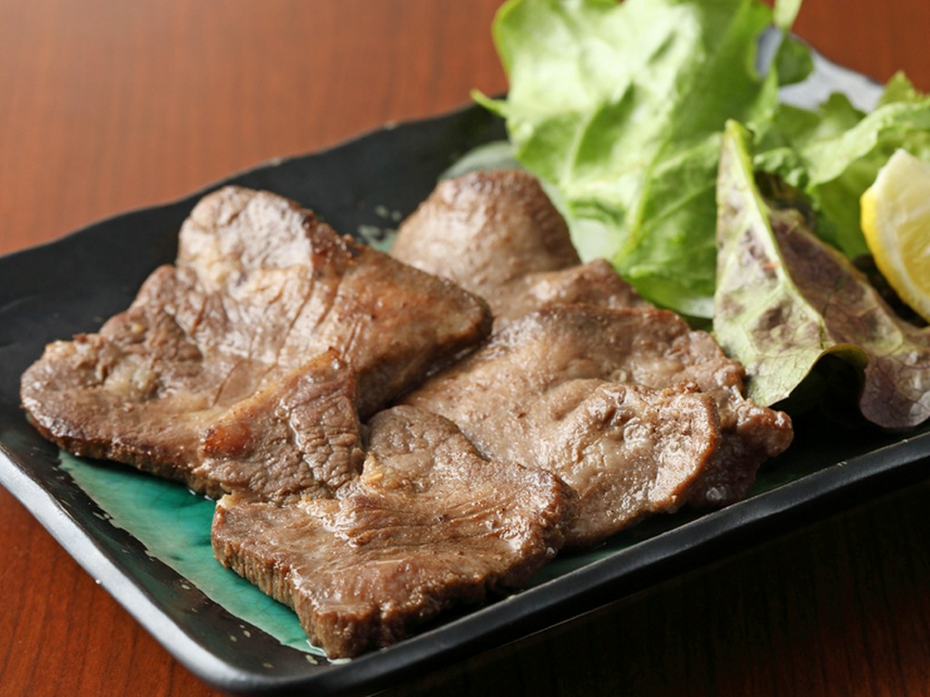 食べ応え抜群の『厚切り牛タン』