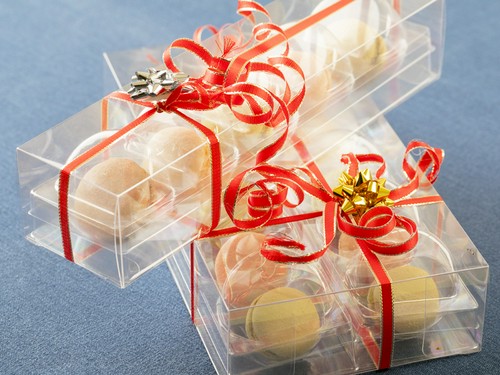 自家製マカロンの詰め合わせも販売中。おみやげに最適