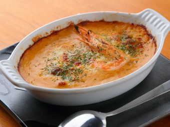 濃厚なコクと旨味『うにと天使のえびグラタン』