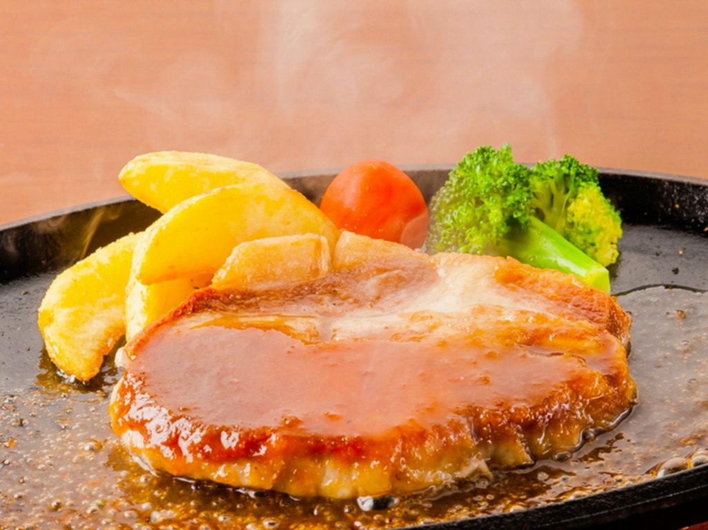 熟成肉の旨味たっぷり！　『ポークジンジャーステーキ』