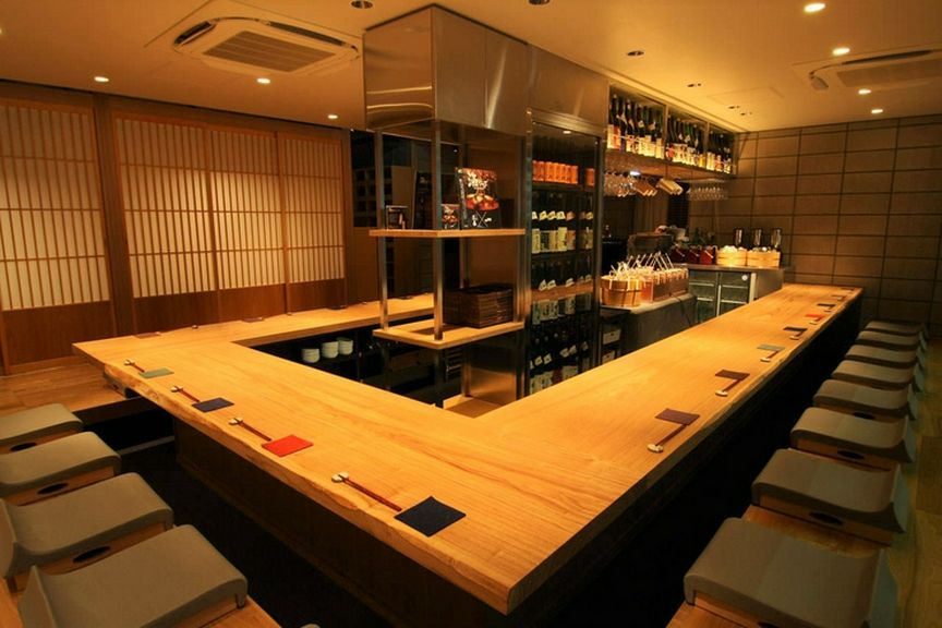 オシャレな雰囲気の店内は様々なシーンでご利用いただけます