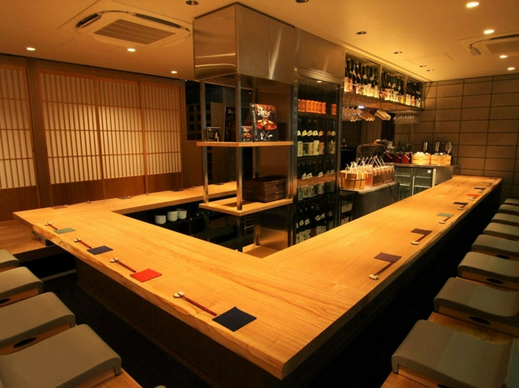 オシャレな雰囲気の店内は様々なシーンでご利用いただけます