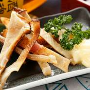 ピリッとした辛さが炙ることで一段と香ばしく。