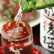 当店では蔵元との直接取引により、一般には出回りづらい、希性の高い日本酒を厳選してご提供しております。