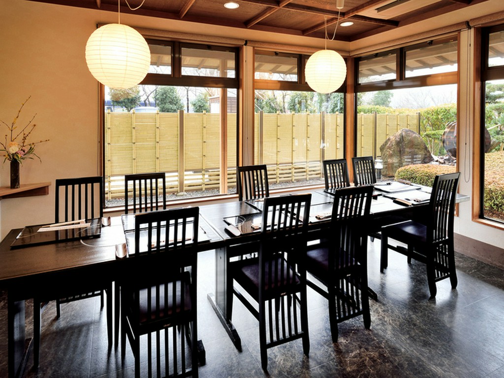 親しい人たちと共に故人をしのび、穏やかな時を過ごせる店