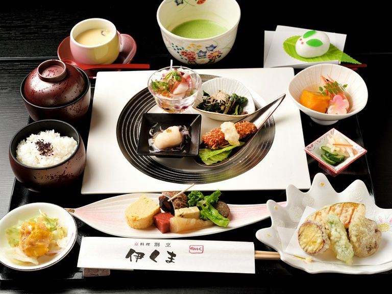 美味しさのみならず、美しさにも心躍る『京のおばんざいランチ』