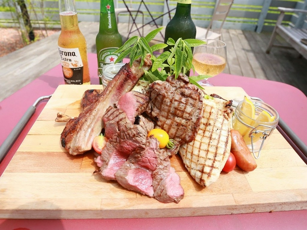 MIX MEAT PLATE!!　肉づくしをご堪能ください！！