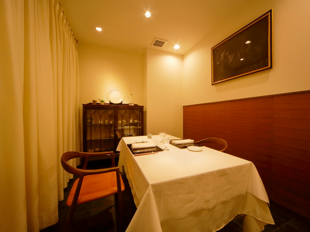 ビジネスシーンにも好評の隠れ家イタリアン