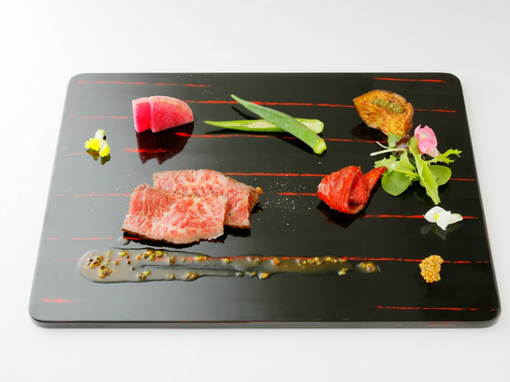 贅沢に希少部位を食す『宮崎産黒毛和牛かいのみのロースト　山椒ソース』