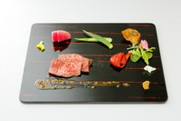 贅沢に希少部位を食す『宮崎産黒毛和牛かいのみのロースト　山椒ソース』