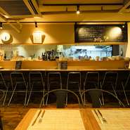 おいしいワインが飲みたいとき【taverna TAKEDA】でシチリアワインをお試しください。赤・白・スパークリング合わせて70種を取り揃えています。