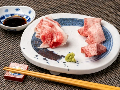 和牛の魅力をそのまま体感する『肉刺し』