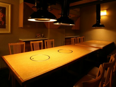 接待や会食にご利用できる、4部屋の個室席を完備