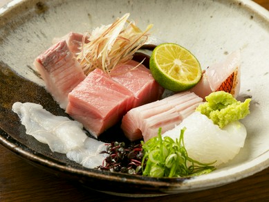 旬をとらえた海鮮の美味しさを最大限に引き出す、包丁の入れ方が素晴らしい『造り盛り』