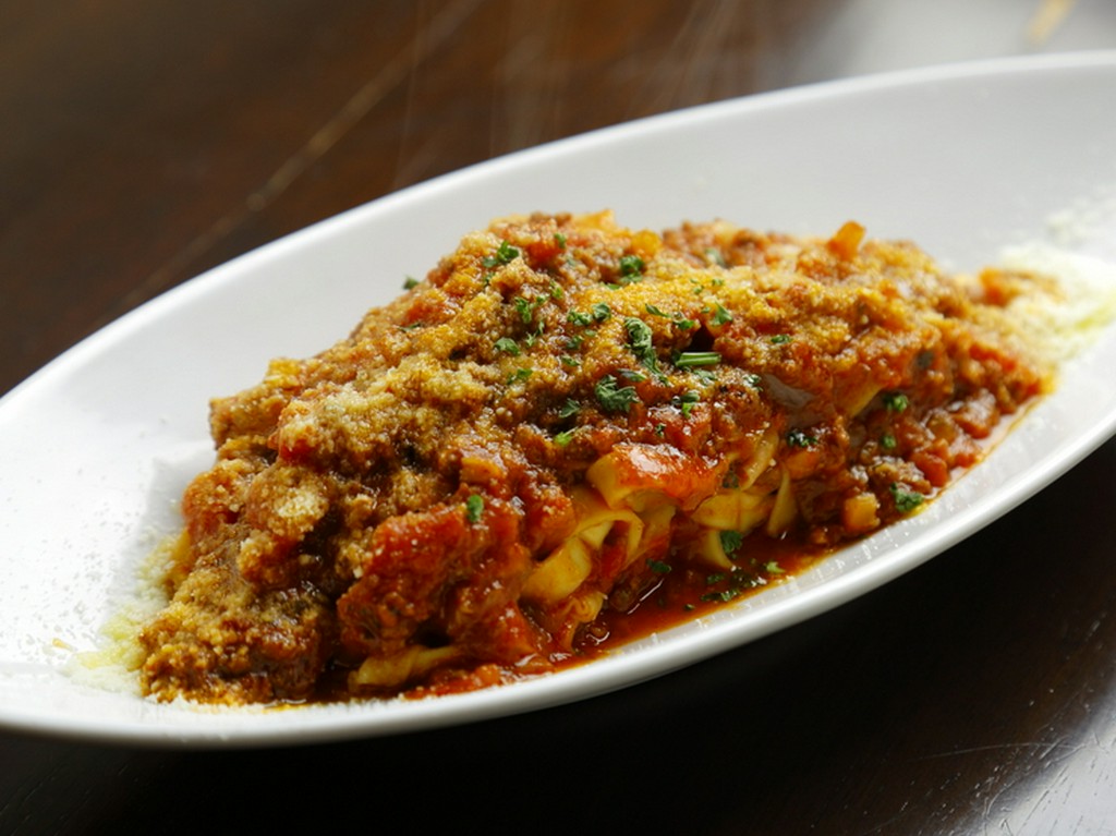 熊本・阿蘇で育った高級和牛を手軽に『赤牛のボロネーゼ』