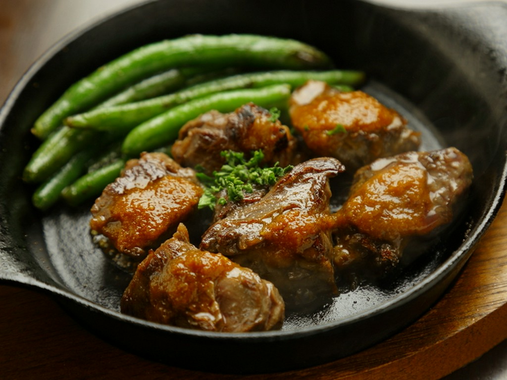 ボリューム満点でリーズナブルな『牛サガリのグリル』