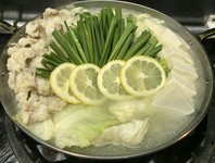 さっぱりとした風味が新鮮で、やみつきになる美味しさ。レモンの香りも最高です。
限定メニューでしたが、お客様から要望が多かったので定番メニューにしました。
