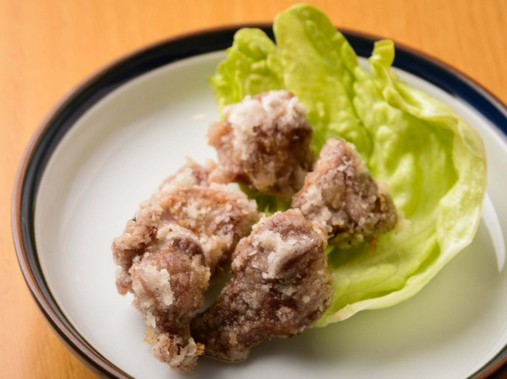 にんにく醤油の風味香ばしい『砂肝漬け揚げ』