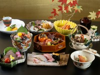 ■祝会席 鶴 10,120円（昼のみ）
■祝会席 亀 12,650円
■祝会席 鳳 15,180円
※税・個室奉仕料込