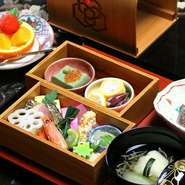 ※上記に別途、奉仕料を頂戴いたします。