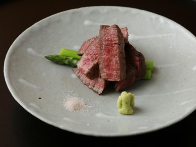 暑気払いのお食事に旬のお料理と美味しいお酒はいかがでしょうか
