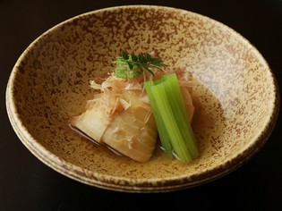四季折々の京野菜を多彩な料理に。とくに春の塚原産の筍が絶品