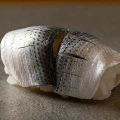 しっかりとした身と、程良い皮の食感が絶妙。店主厳選の『小肌』