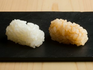 つくり置きせず、握る少し前に酢飯を切る、こだわりの「舎利」