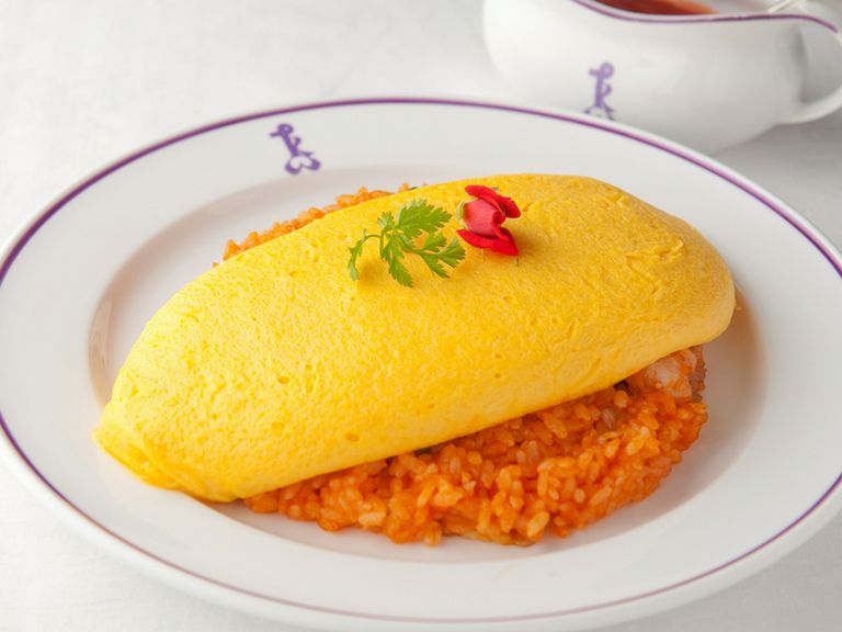 映画「タンポポ」の舞台となった、名物『タンポポオムライス(伊丹十三風)』