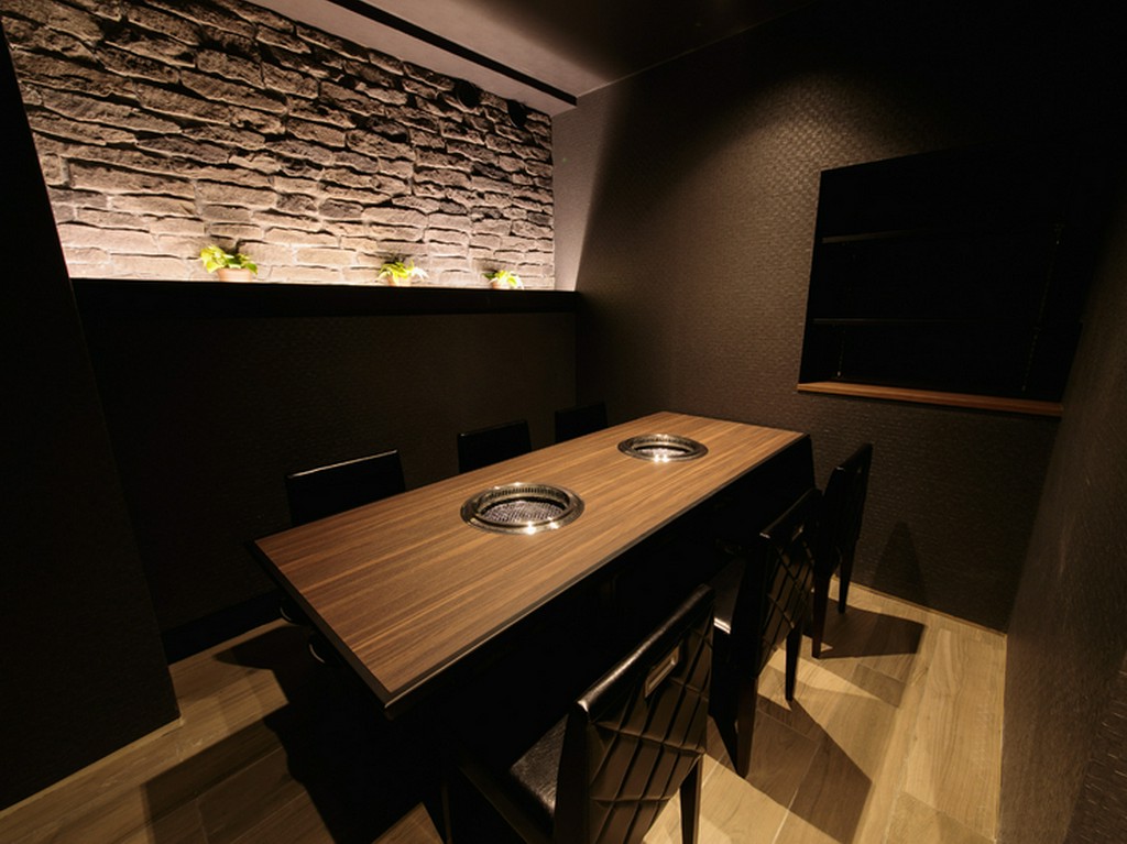 極上肉が集う隠れ家的な焼肉店で、大切な方をおもてなし