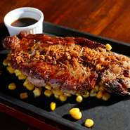 お肉150ｇ～300g！！サラダ、スープ、ライス（大盛り無料）ドリンク1杯（生ビールもＯＫ）ついてます！