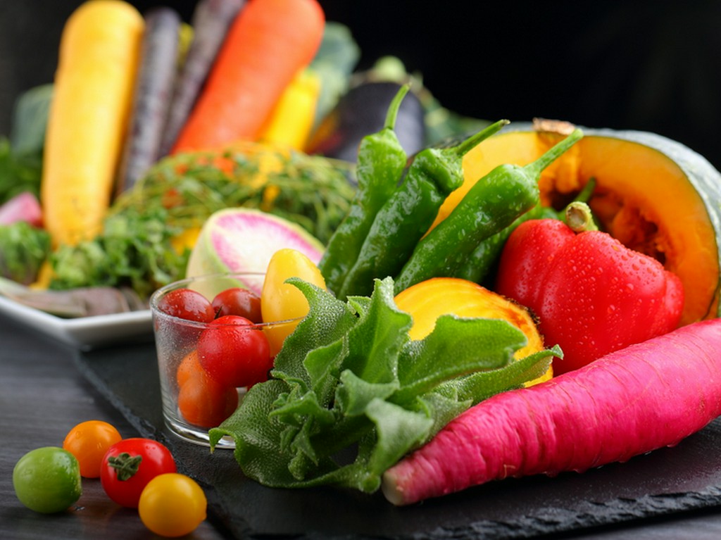 彩り豊かな国産野菜を厳選。珍しい新野菜も豊富